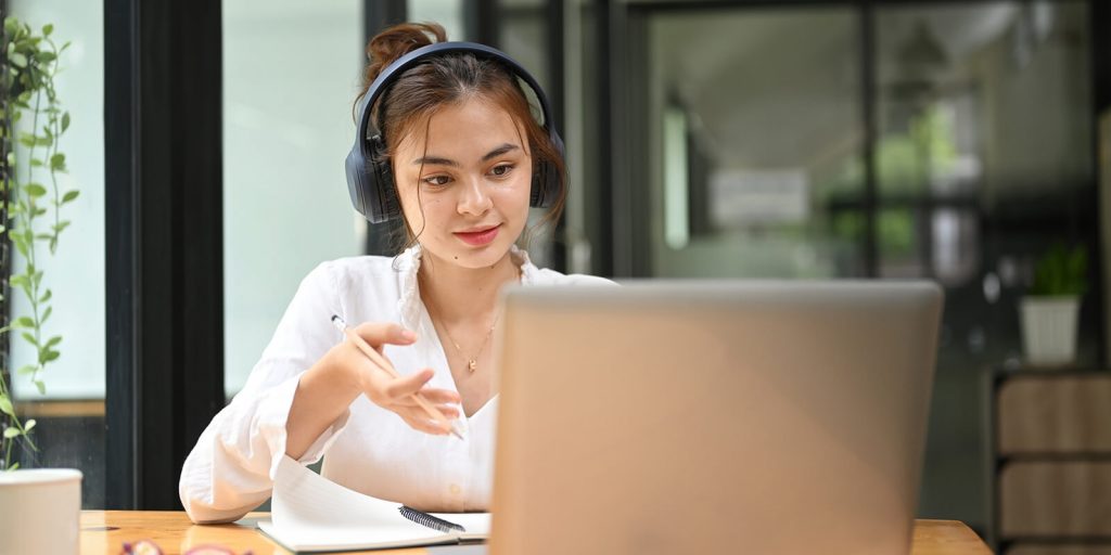 Remote Live Chat Assistant