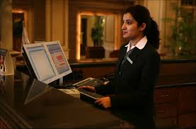 Front Desk Ex (F)- For Salon ( Urgent Hiring )